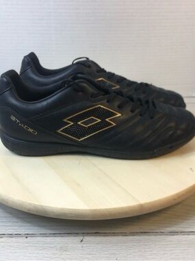 lotto stadio 705 Indoor soccer cleats Shoes  Style Sneaker Black Sz 7.5 Men’s